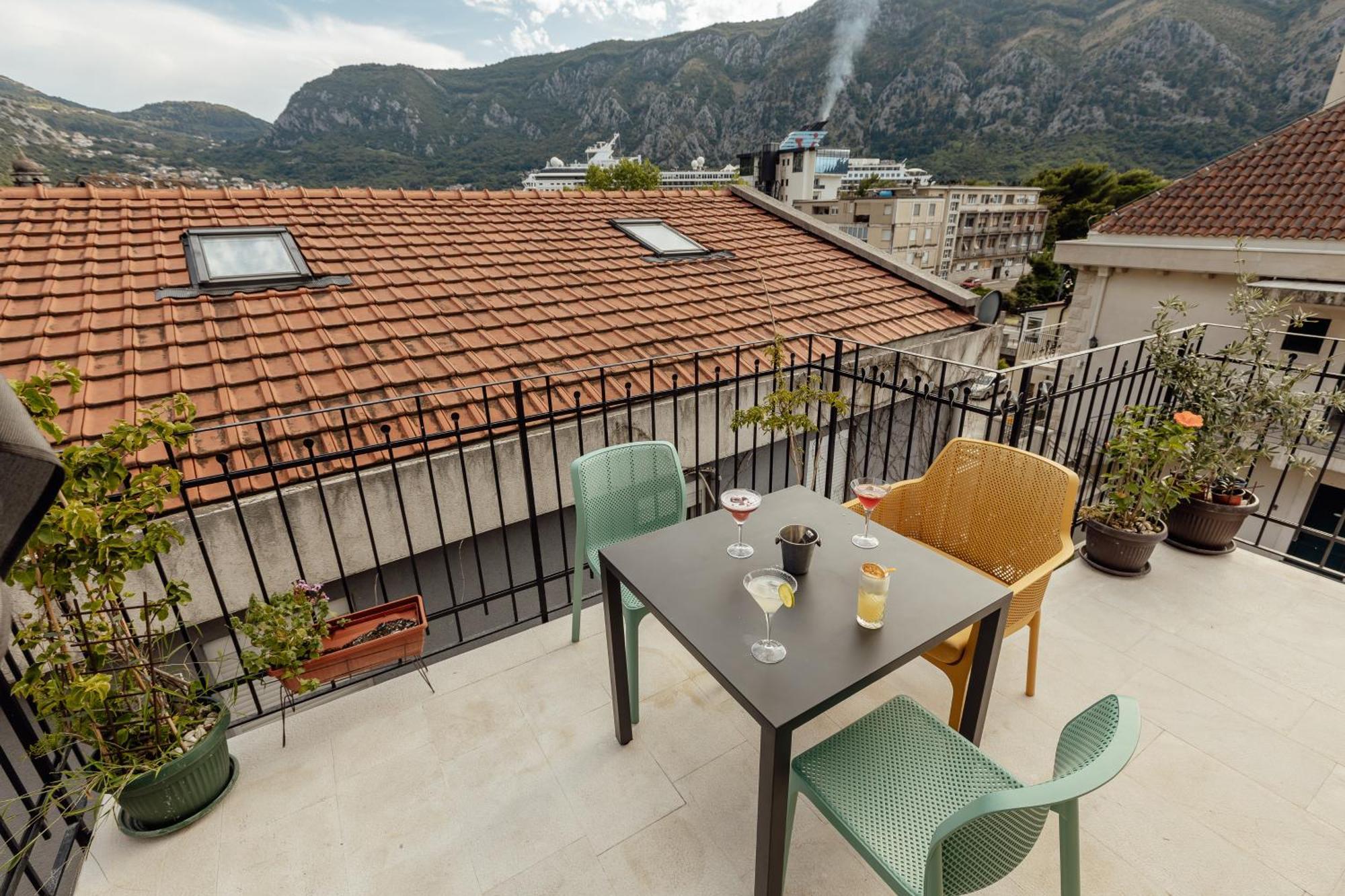 Kotor Central Point المظهر الخارجي الصورة